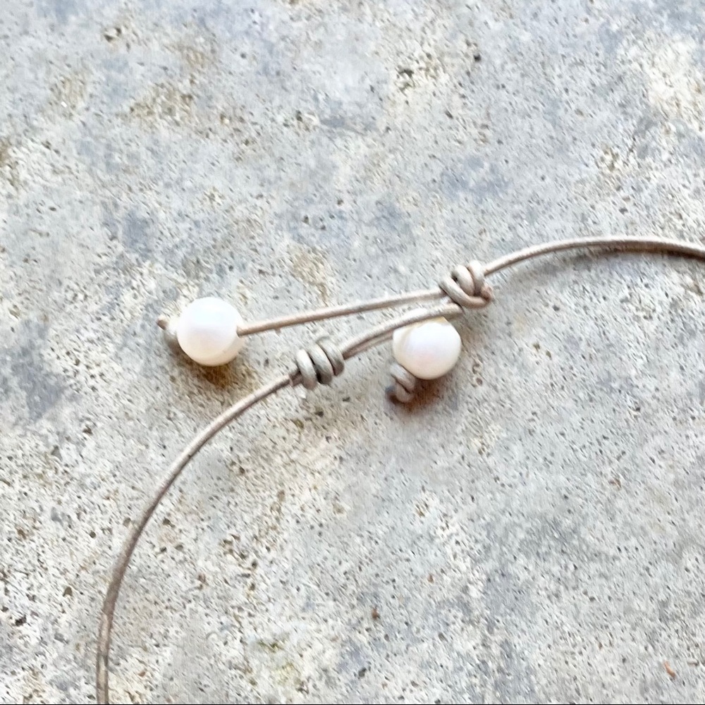 NEW Genuine Leather Pearl Simple Necklace - Picture 3 of 10